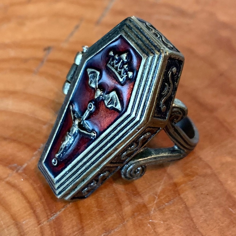 Alchemy Coffin Poison Ring